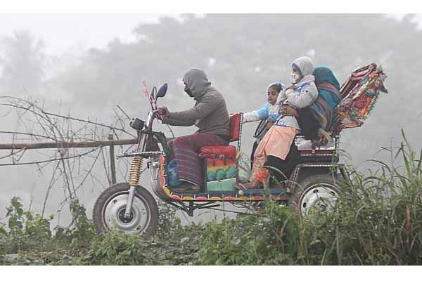 বিদায় নিচ্ছে শীত