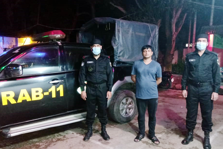 ইয়াবা পাচারকালে তেলিকুনার সুমন সাহা গ্রেফতার