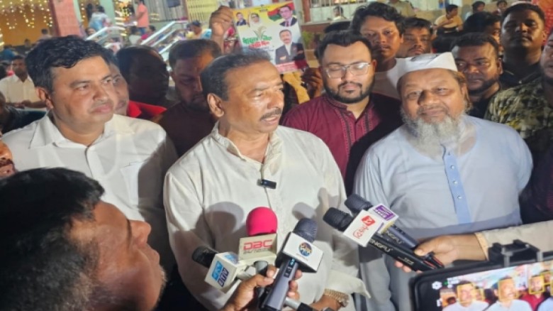 ধর্মকে ব্যবহার করে ফায়দা লুটতে চায় একটি 