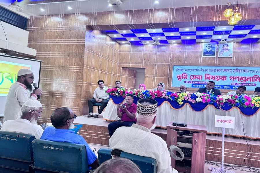 কুমিল্লায় ভূমি সমস্যা সমাধানে ছুটে গেলেন ডিসি