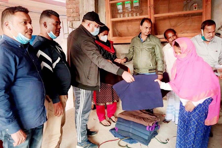 কুমিল্লায় গরীব ও অসহায়দের মাঝে কম্বল বিতরণে আফজাল খান ফাউন্ডেশন
