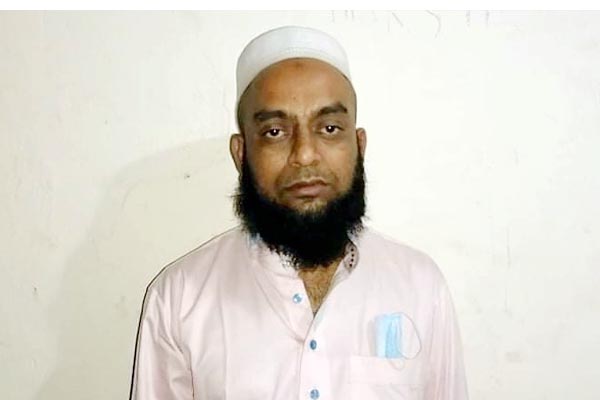 ইয়াবাসহ মাদরাসা অধ্যক্ষ গ্রেফতার!