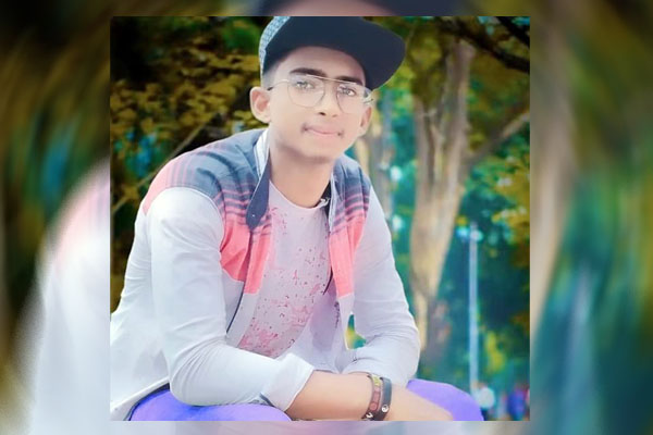 ‘মা আমি চট্টগ্রাম যাচ্ছি নতুন চাকরি হয়েছে’