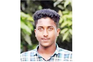 নাঙ্গলকোট মাদ্রাসা ছাত্রীকে তুলে নিয়ে ধর্ষণ,  থানায় দিনমজুর বাবার মামলা