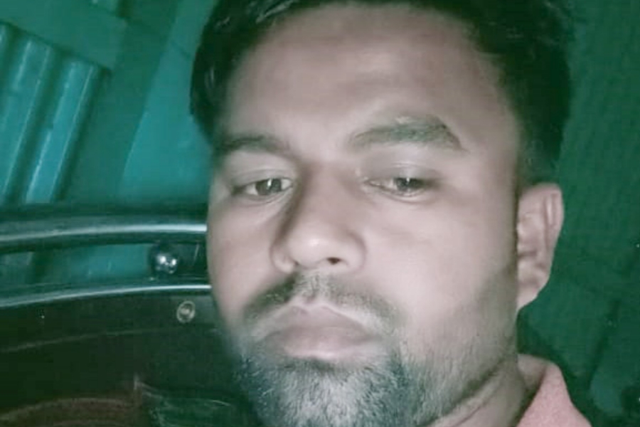 নিমসার বাজারের সবজি ব্যবসায়ীকে ধারালো অস্ত্র দিয়ে কুপিয়ে হত্যা