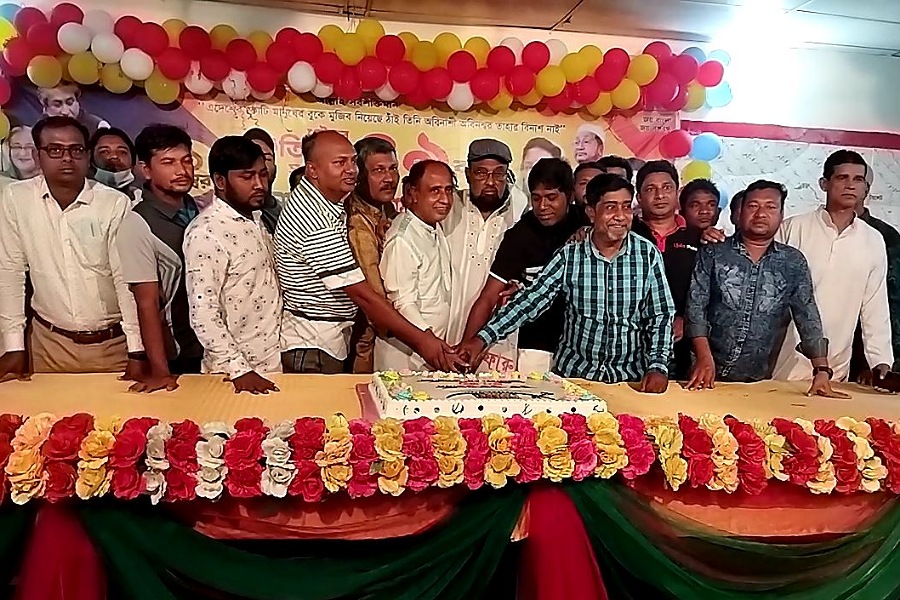 এমপি সীমার উদ্যোগে যুবলীগের ৪৯ তম প্রতিষ্ঠাবার্ষিকী উদযাপন