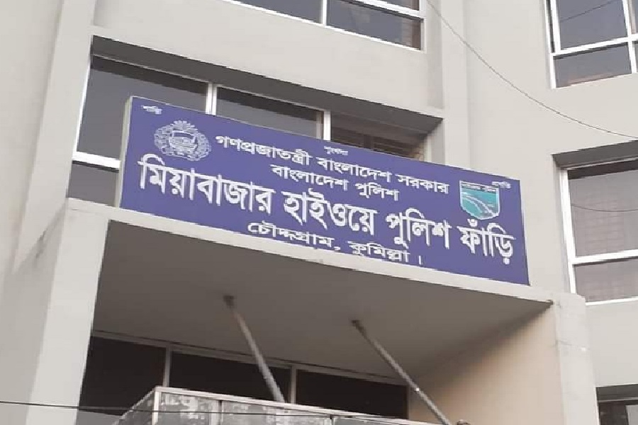 ধাক্কায় রাকিব  ট্রাক থেকে পড়ে  নিহত