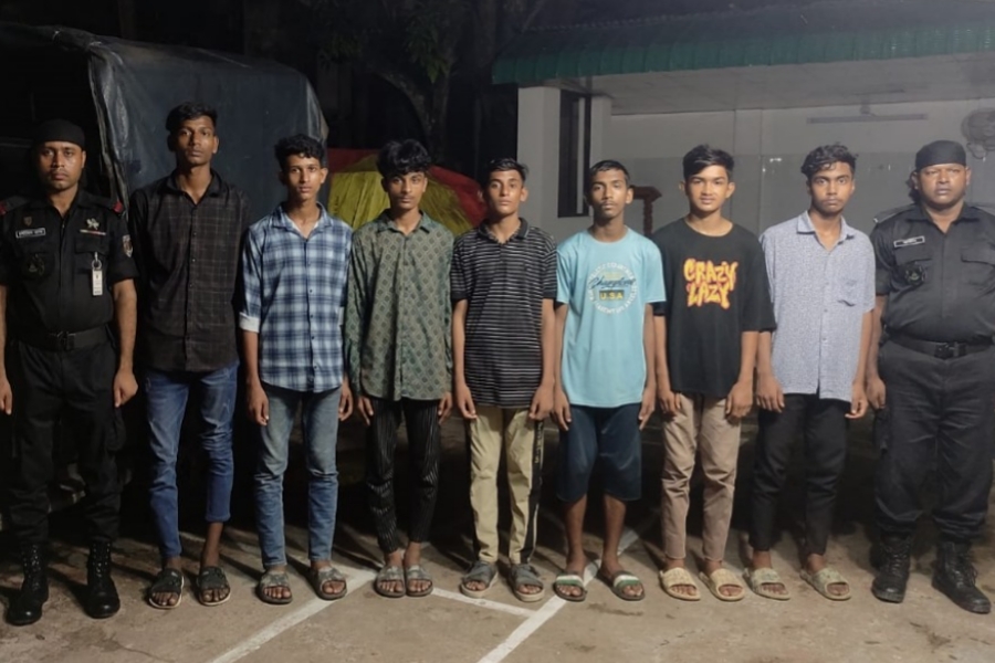 কুমিল্লার আতঙ্ক কিশোর গ্যাংয়ের ৭ সদস্য আটক