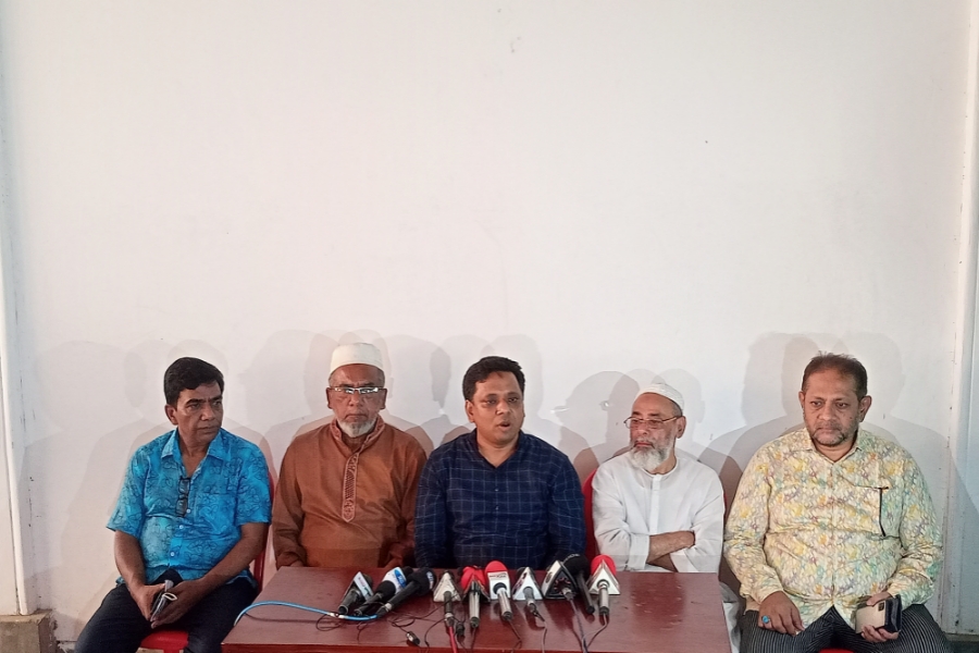 কুমিল্লা সিটি নির্বাচনে ইভিএম বাতিল করে ব্যালটে নেয়ার দাবি