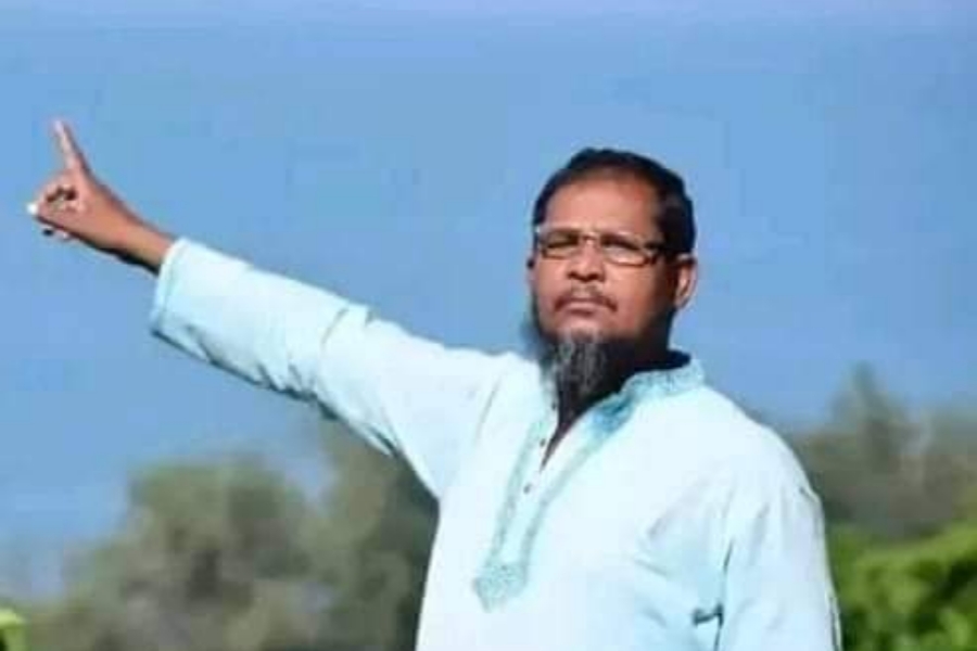 কুমিল্লায় অটোরিকশার তারে জড়িয়ে বিদ্যুৎস্পৃষ্টে আওয়ামী লীগ নেতার মৃত্যু 