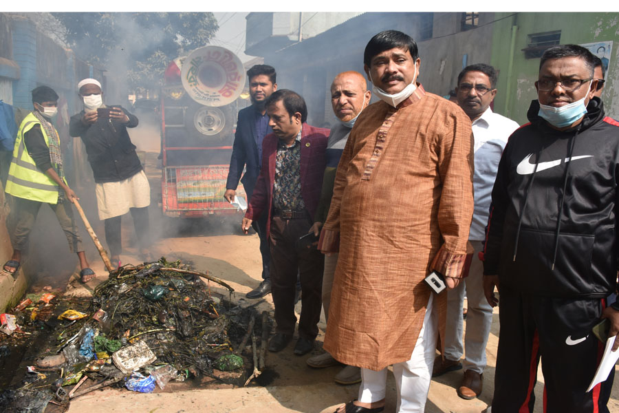 নগর পরিচ্ছন্ন অভিযানে নেমেছে কুমিল্লা সিটি কর্পোরেশন