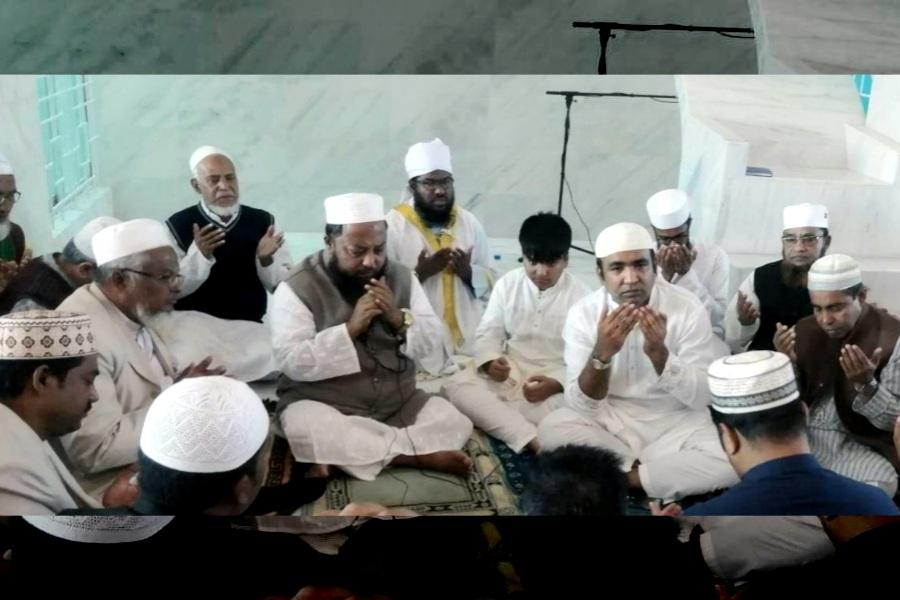 প্রয়াত সংসদ সদস্য আলী আশরাফের স্মরণে মিলাদ ও দোয়ানুষ্ঠান